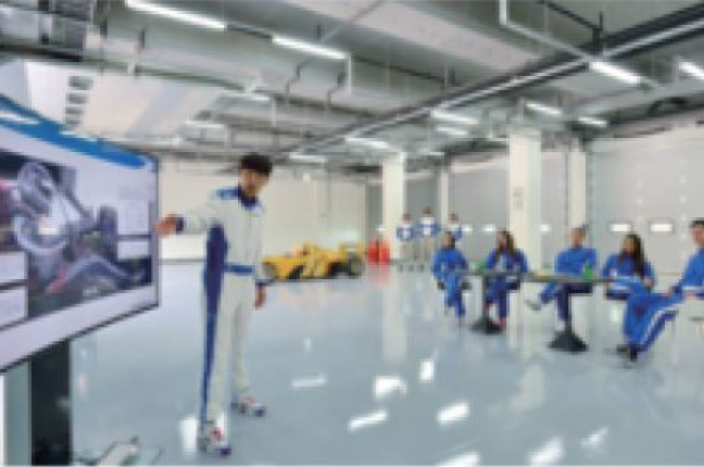 드라이빙 이론교육 이미지