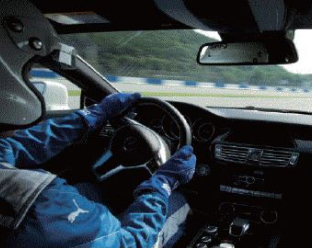 서킷 주행 이미지