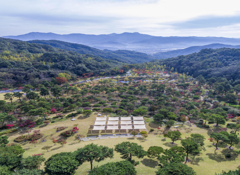 포레스트 캠프 슬라이드 이미지